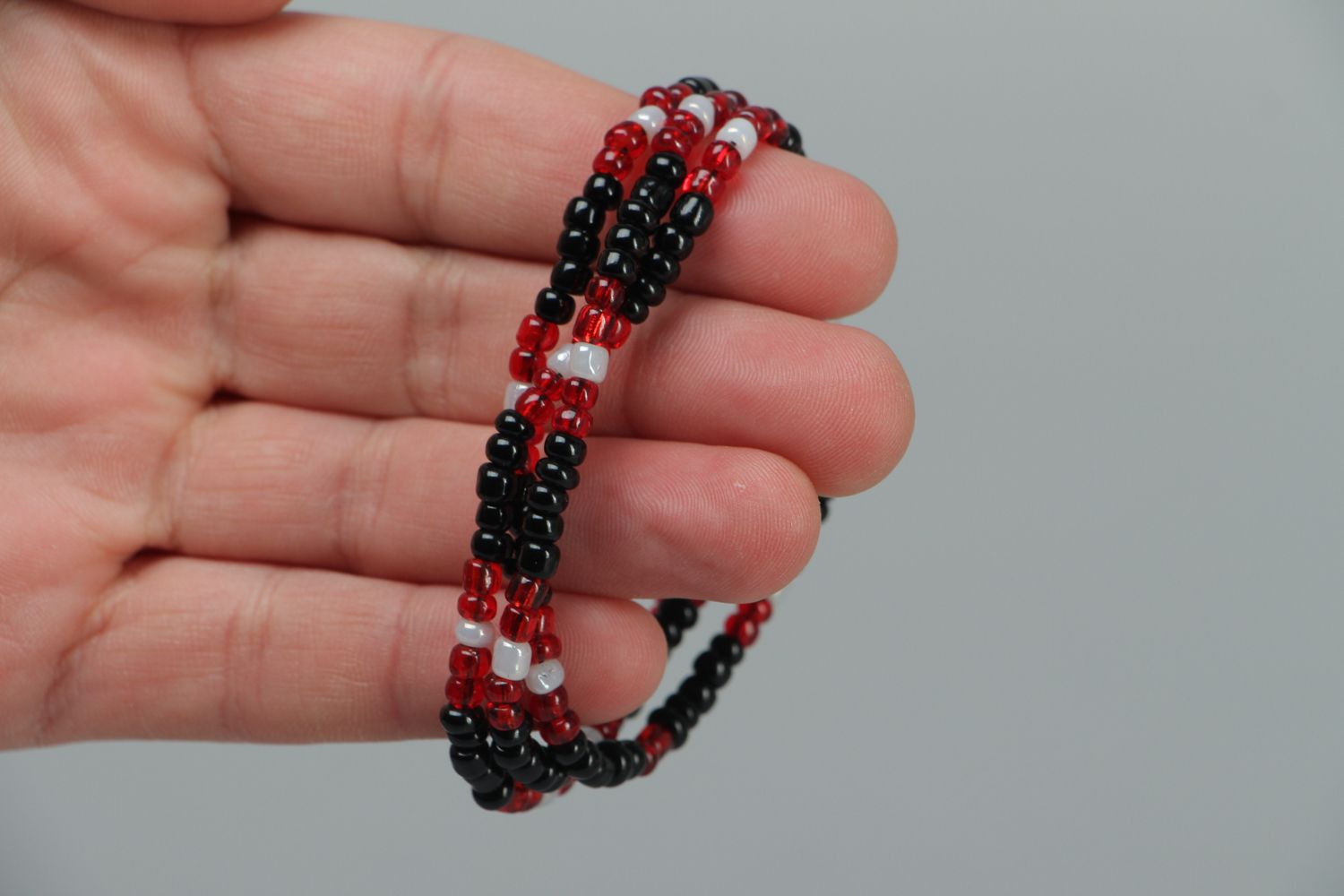 Red and black bead necklace Snake photo 3