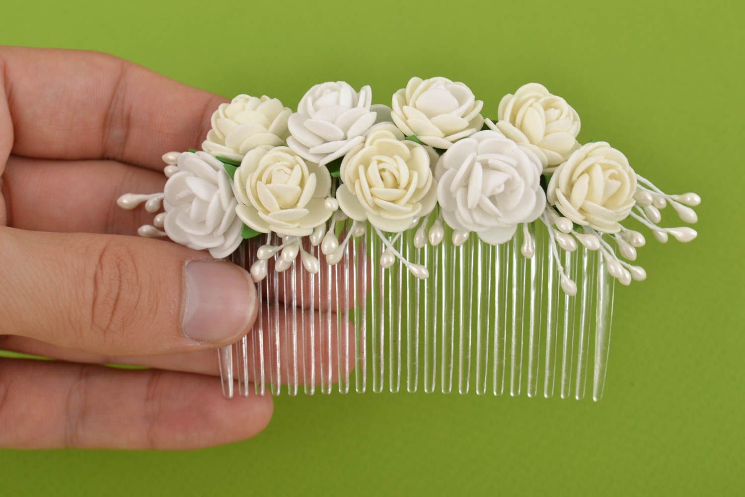 Barrette peigne à cheveux avec fleurs blanches en foamiran faite main design photo 9