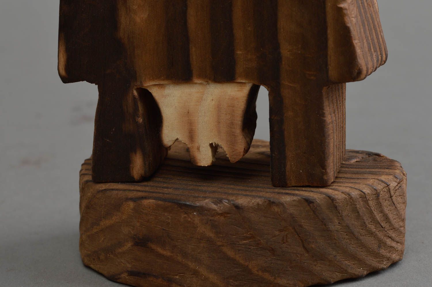 Figurine vache en bois faite main originale décoration écologique pour maison photo 4