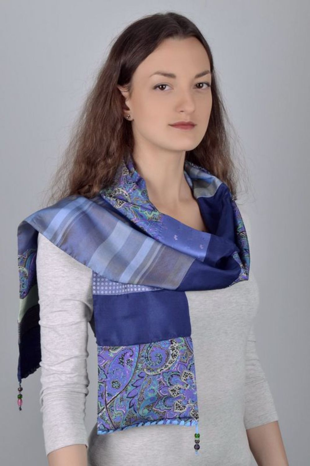 Handgemachter blauer Schal aus Seide Patchwork foto 2