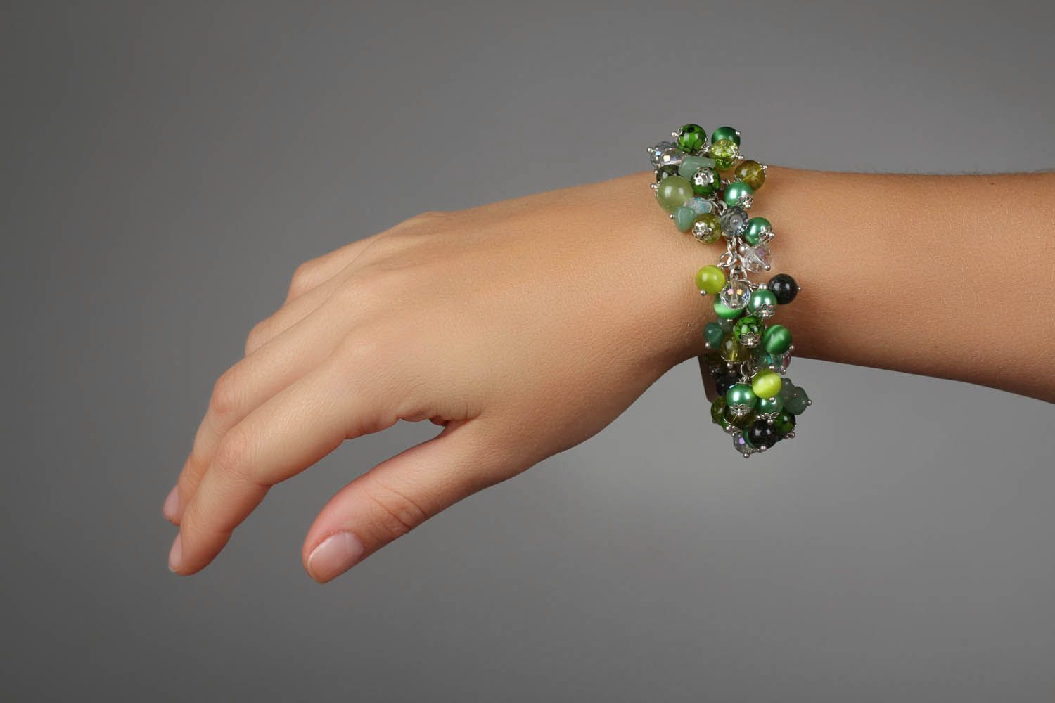 Bracelete verde com pedras feito á mão acessórios femininos com pedras naturais foto 4