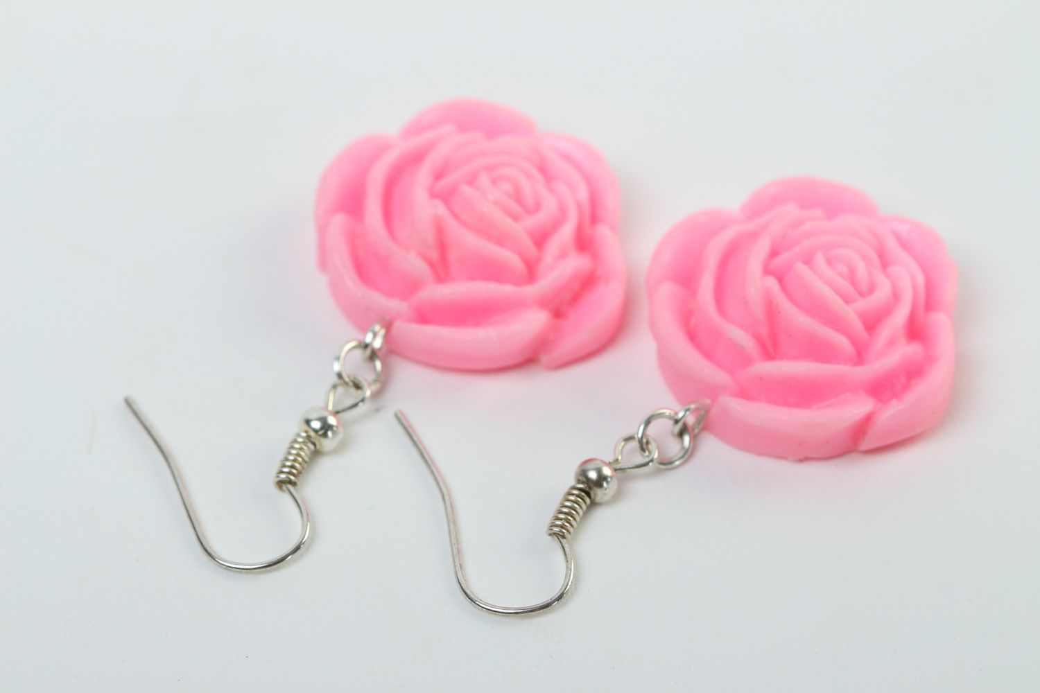 Ohrringe für Damen handgemachter Schmuck Ohrringe mit Blumen rosafarbig rund foto 4