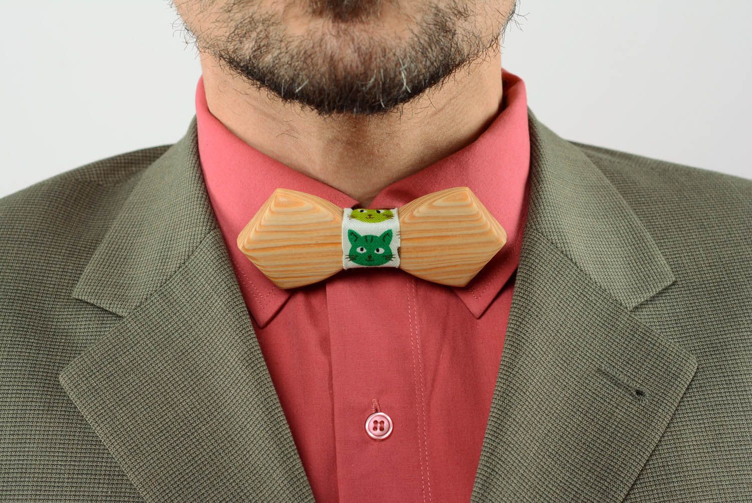 Wooden bow tie Cats photo 1