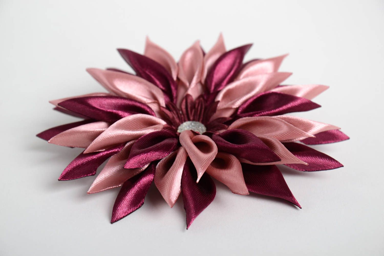 Заколка ручной работы необычная красивая бижутерия аксессуар для волос цветок фото 5