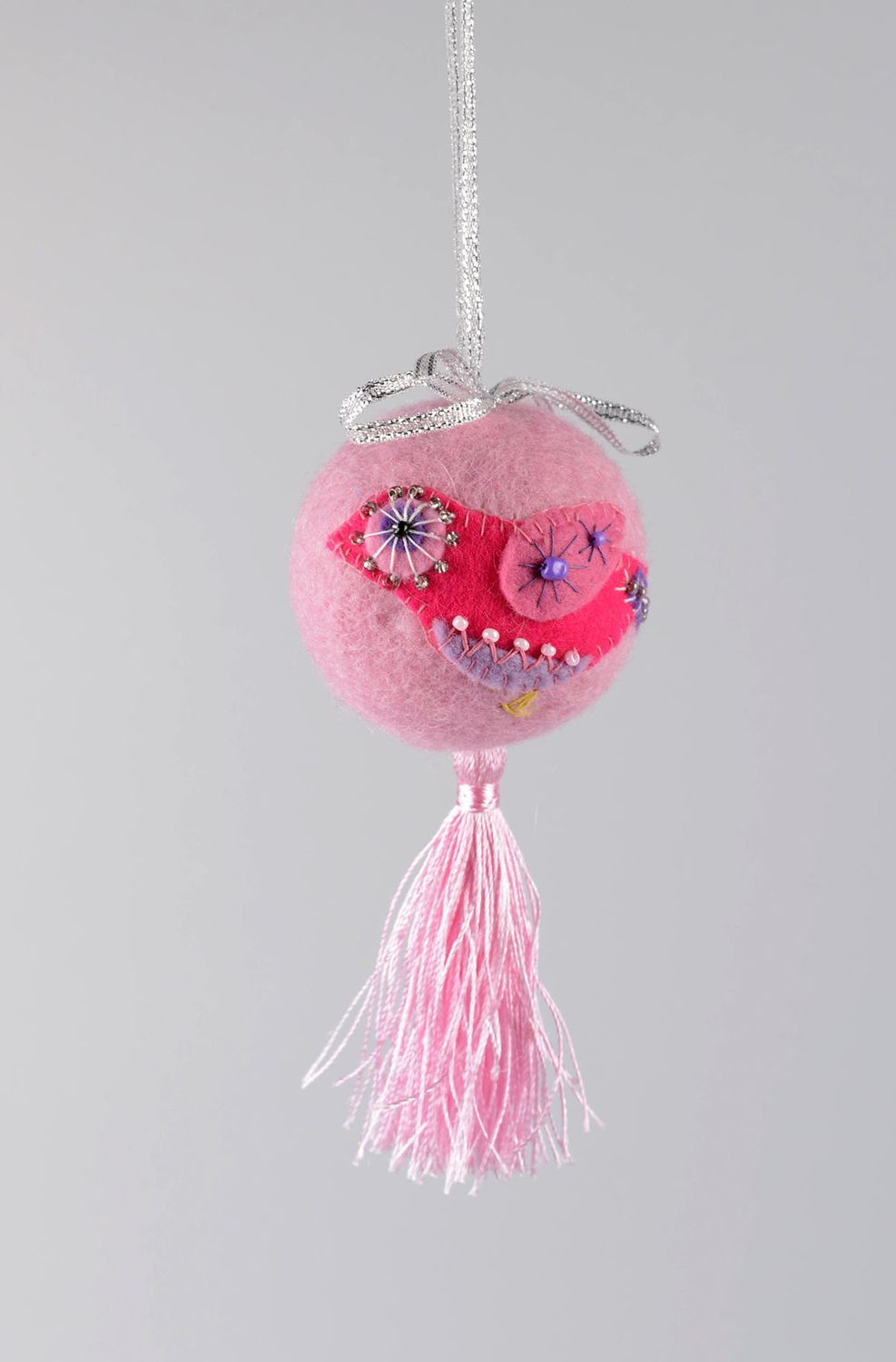 Елочная игрушка ручной работы новогодняя игрушка декоративная подвеска розовая фото 3