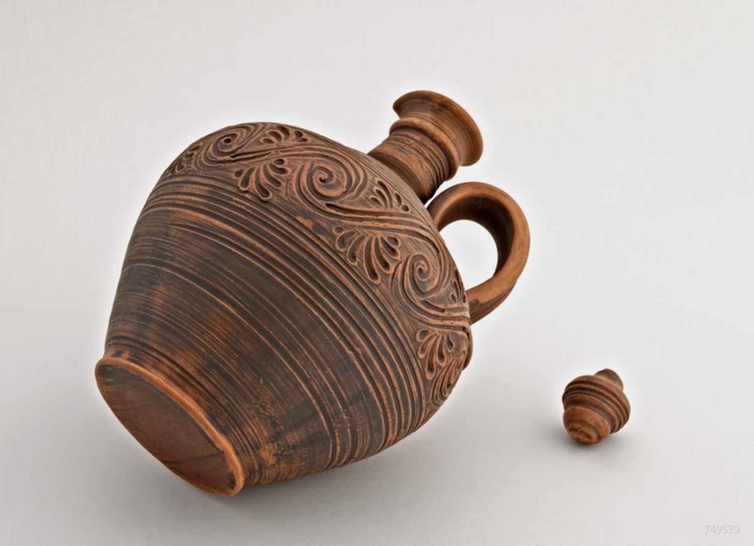 Ceramic wine carafe 30 oz hand-carved ornament pottery 2,8 lb photo 4
