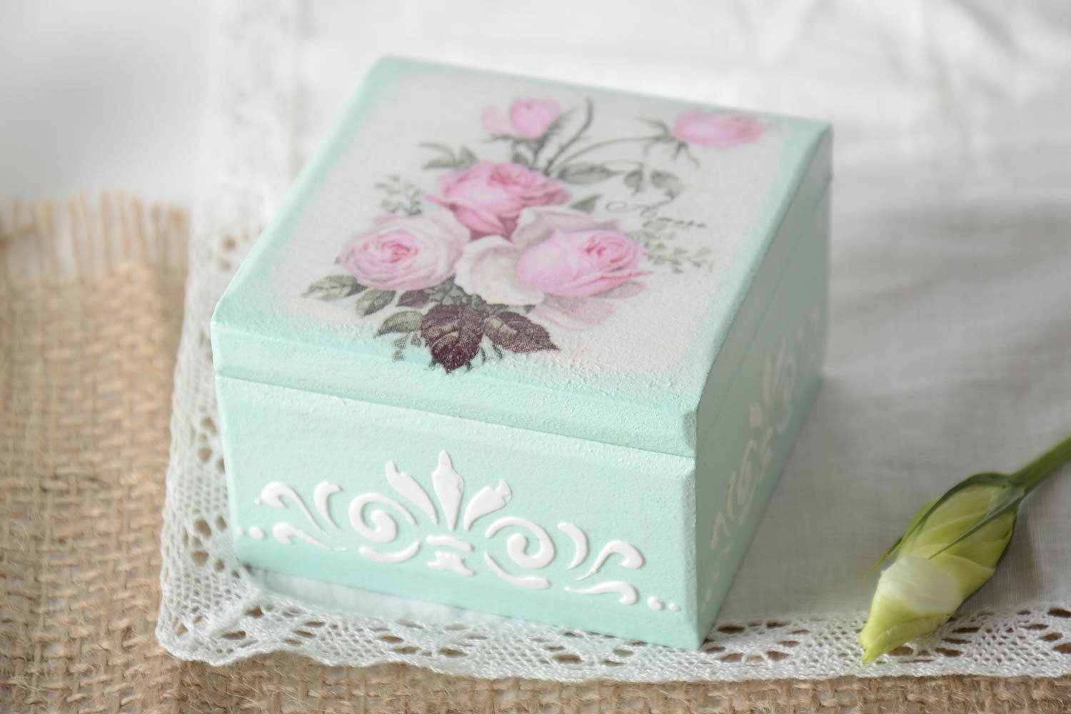 Boîte à bijoux faite main Coffret à bijoux serviettage carré petit Cadeau femme photo 1