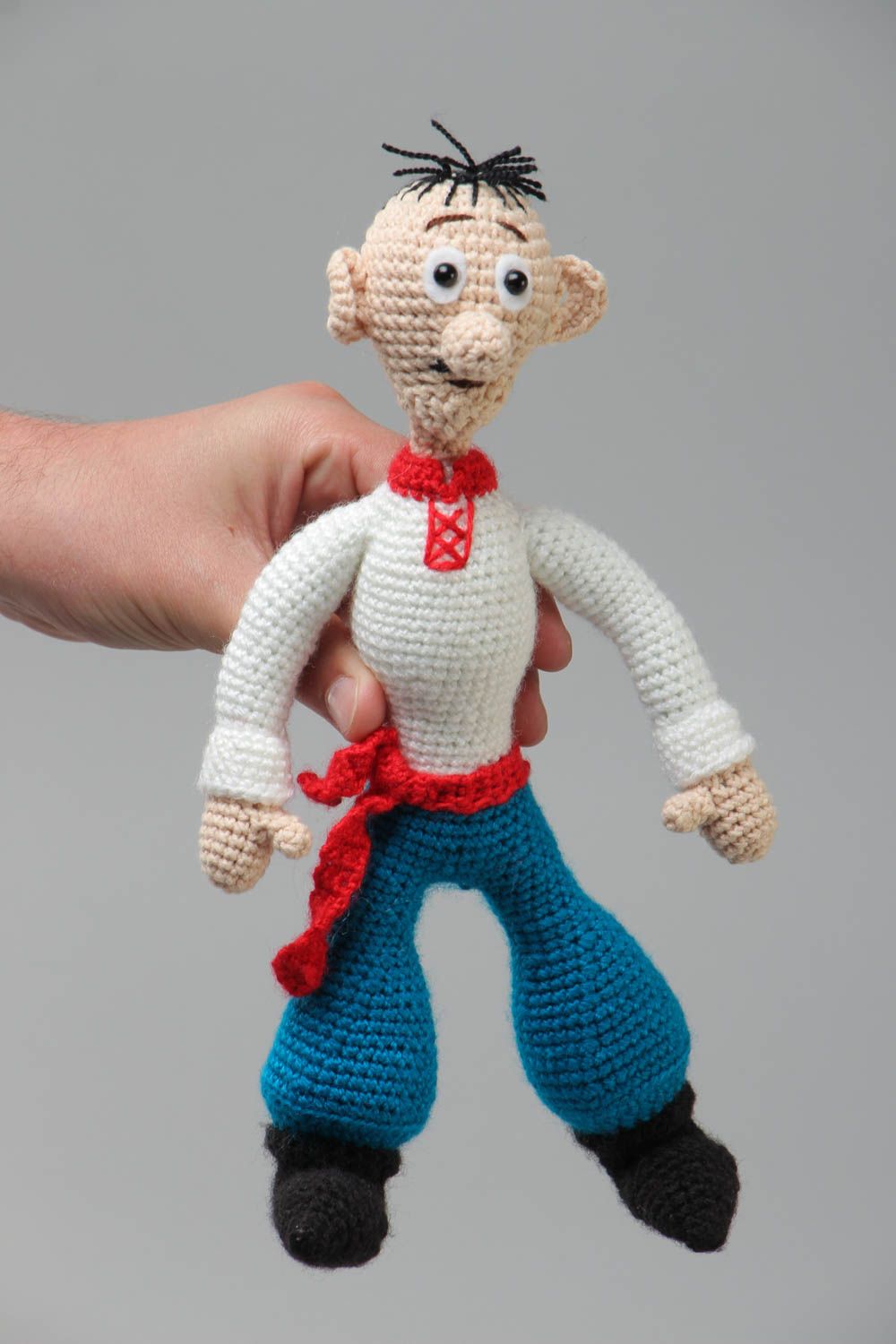 Petit jouet décoratif tricoté fait main design original pour enfant Cosaque photo 5