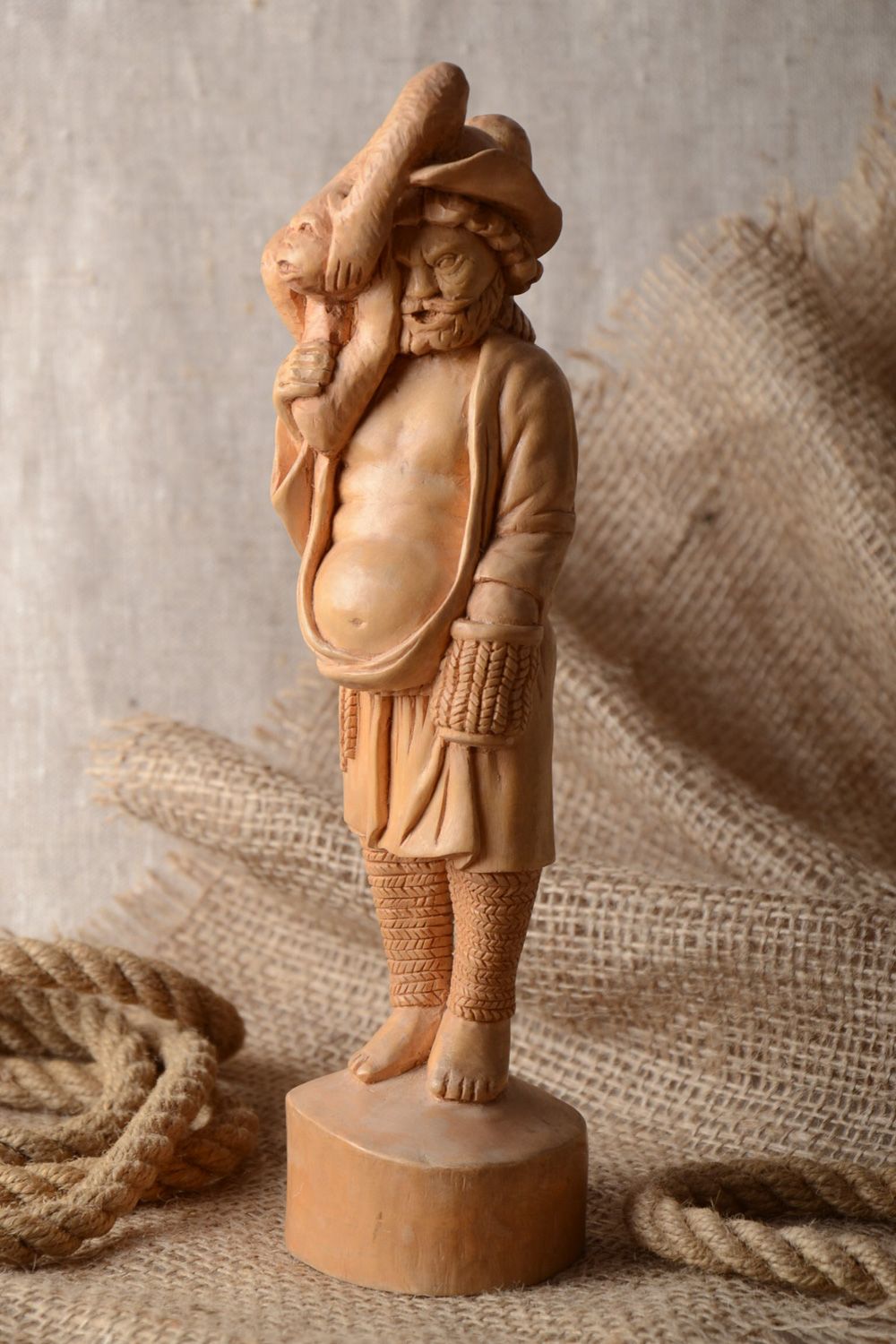 Statuette décorative en bois sculpté faite main originale Homme avec singe photo 1