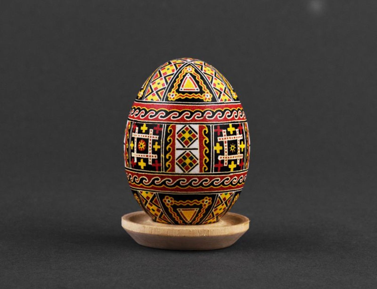 Oeuf de Pâques peint ukrainien photo 3