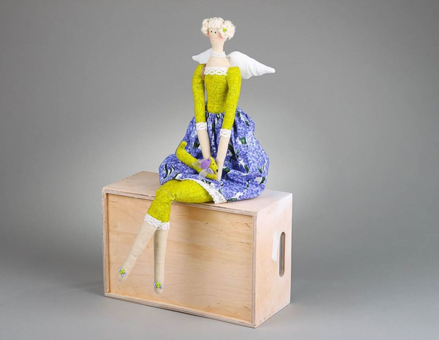 Интерьерная кукла Ангел с таксой фото 1