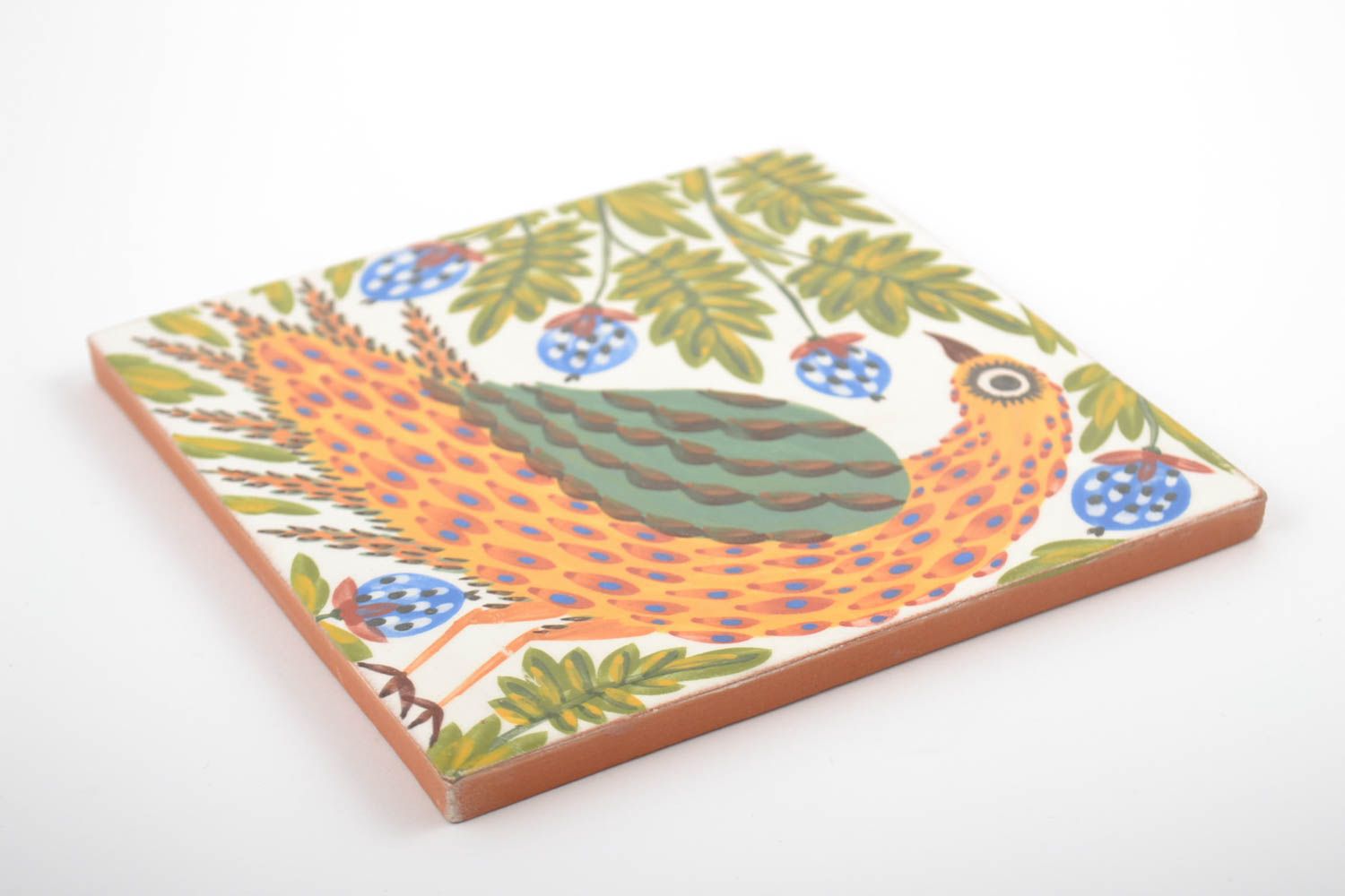 Handgemachte dekorative Wanplatte aus Ton für Kamin mit Bemalung schön Vogel foto 4