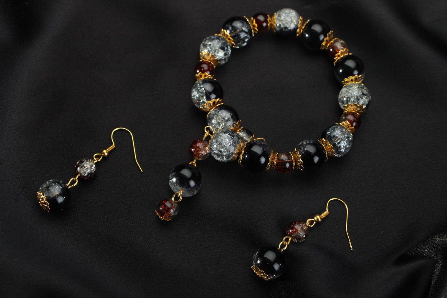 Set of bracelet and earrings photo 1