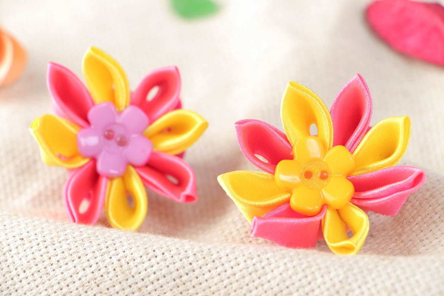 Set of handmade bright flower kanzashi hair ties 2 pieces yellow and pink photo 1
