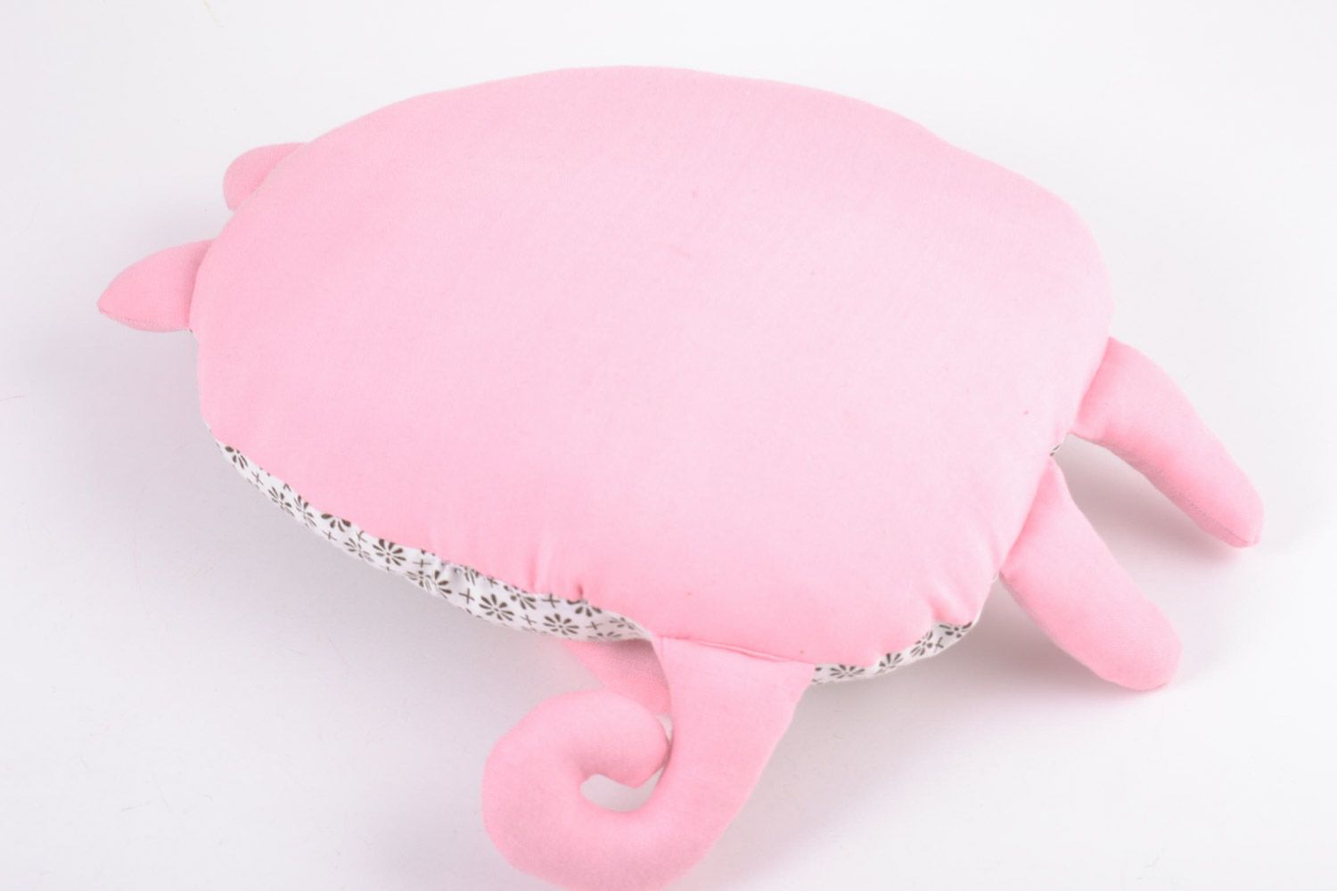 Мягкая игрушка-подушка в виде кота из ткани ручная работа для декора и детей фото 2