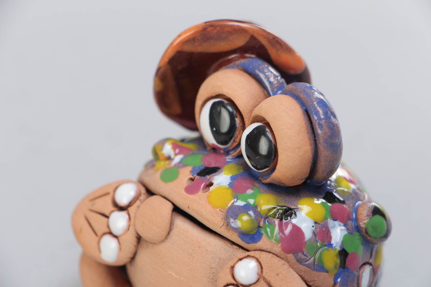Künstlerische keramische Figur Frosch mit Bemalung handmade Schmuck für Interieur  foto 4