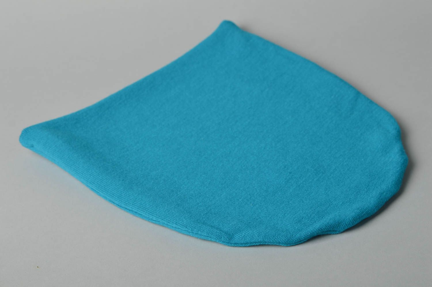 Bonnet laine fait main Chapeau hiver Vêtement femme bleu clair design tissu photo 6