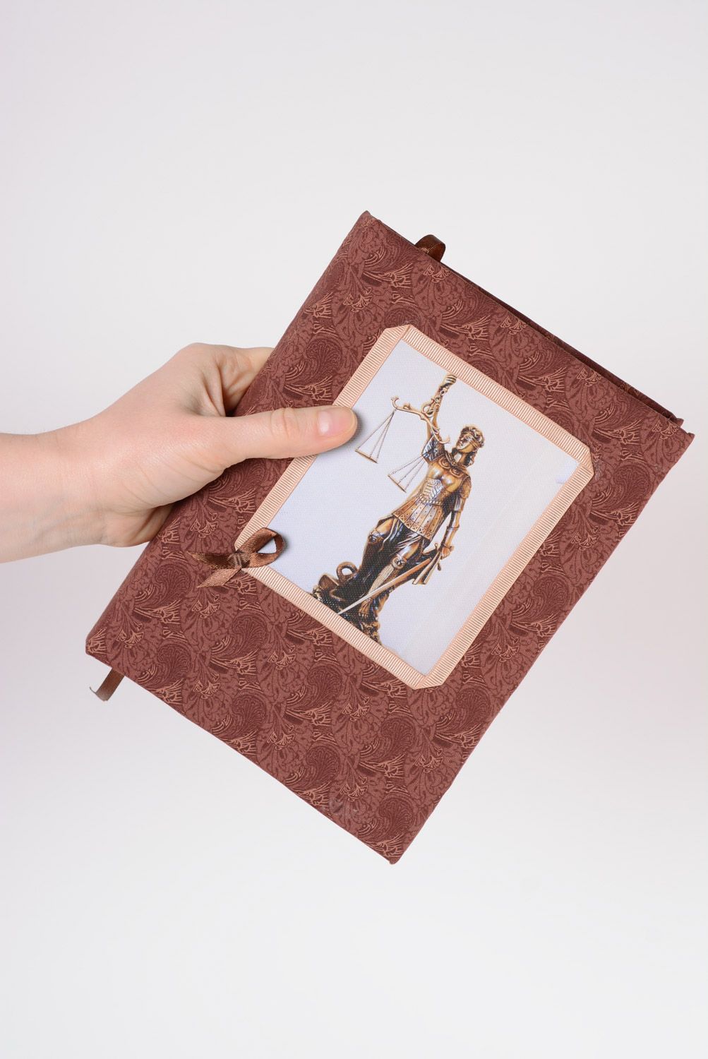 Коричневый блокнот ручной работы с тканевой обложкой для записей Фемида фото 5