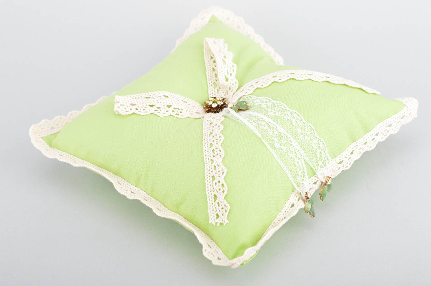 Homemade designer cotton fabric ring bearer pillow with lace of pistachio color photo 1
