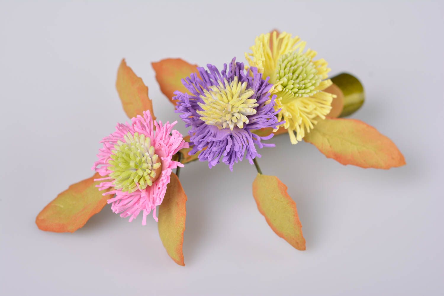 Barrette à cheveux avec jolies fleurs en foamiran faite main accessoire original photo 1