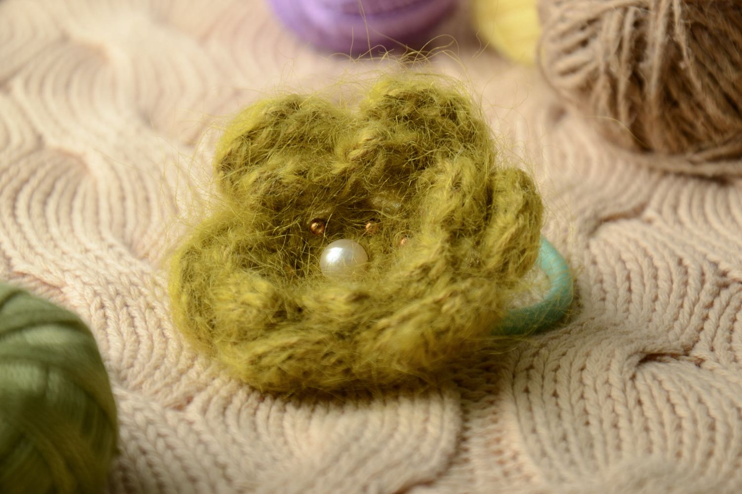 Fluffy olive hair tie with crochet flower photo 1