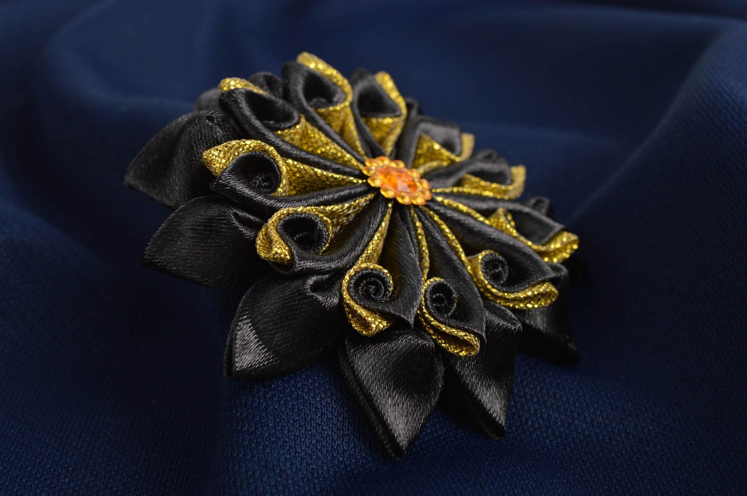 Gancho con flor negra artesanal complemento para peinados regalo original foto 1
