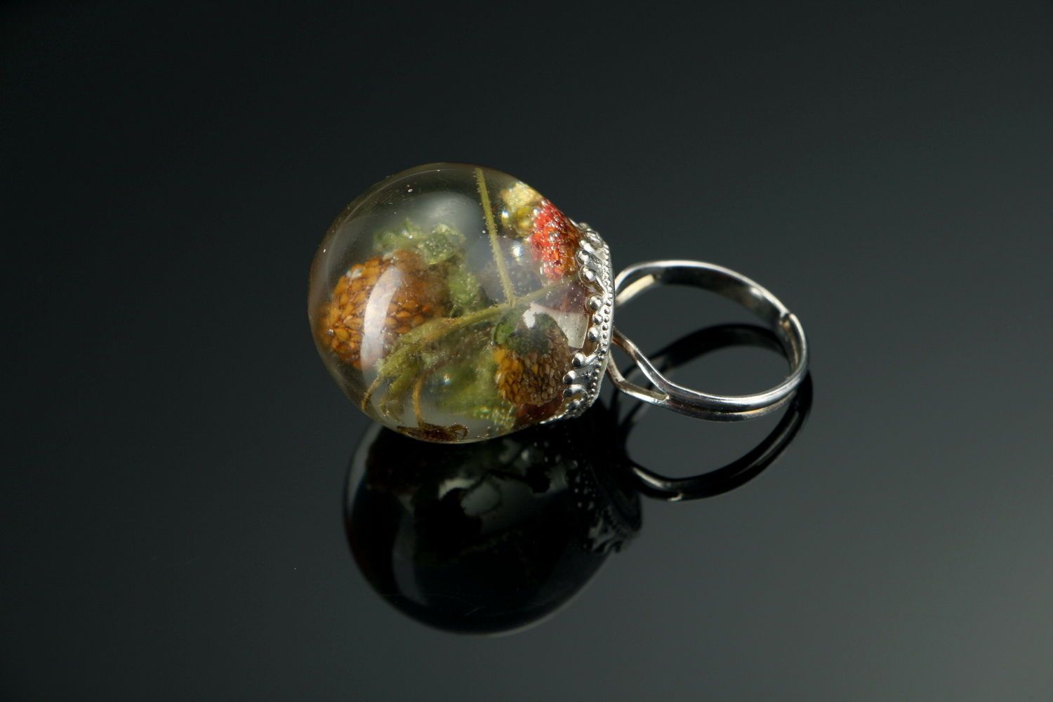 Ring with strawberry photo 3