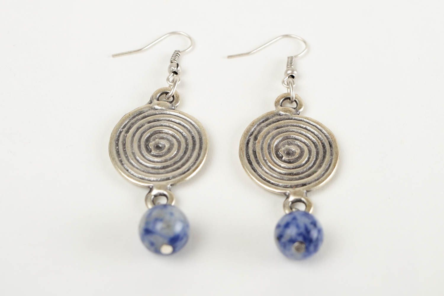Boucles d'oreilles métal Bijou fait main avec perles bleues Cadeau pour femme photo 5