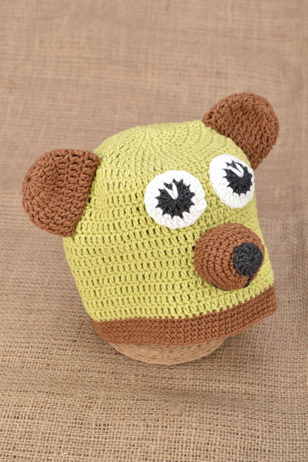 Bonnet tricot fait main Ourson accessoire pratique et beau pour enfant photo 1