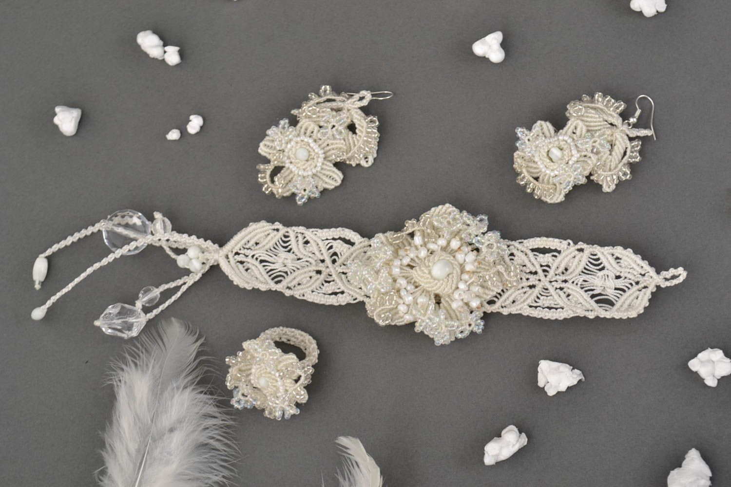Handmade cool jewelry set woven lace earrings bracelet design beaded ring photo 1