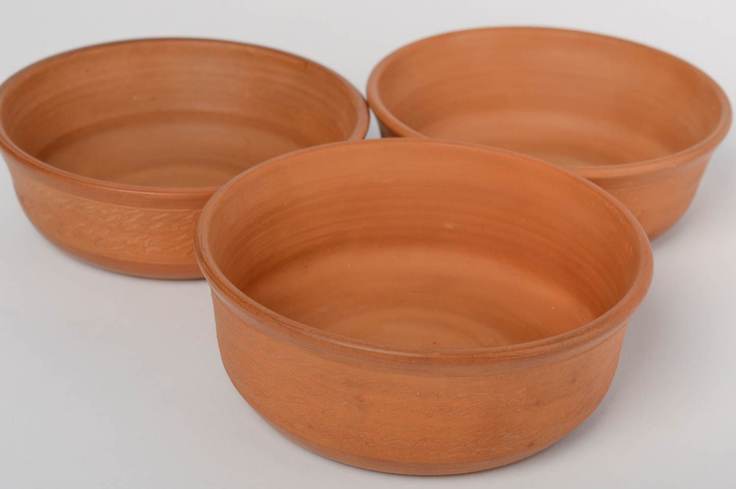 Set of 3 handmade designer terracotta clay bowls for first courses 600 ml photo 2