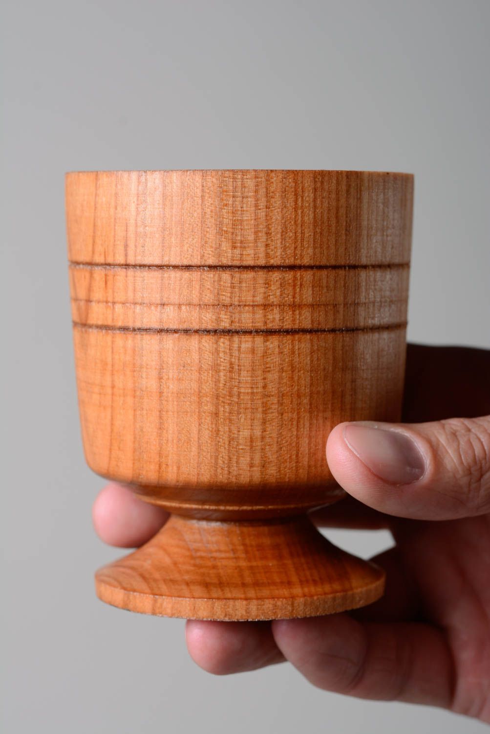 Juego de copas de madera seis piezas de 200 ml de volumen hechas a mano foto 3
