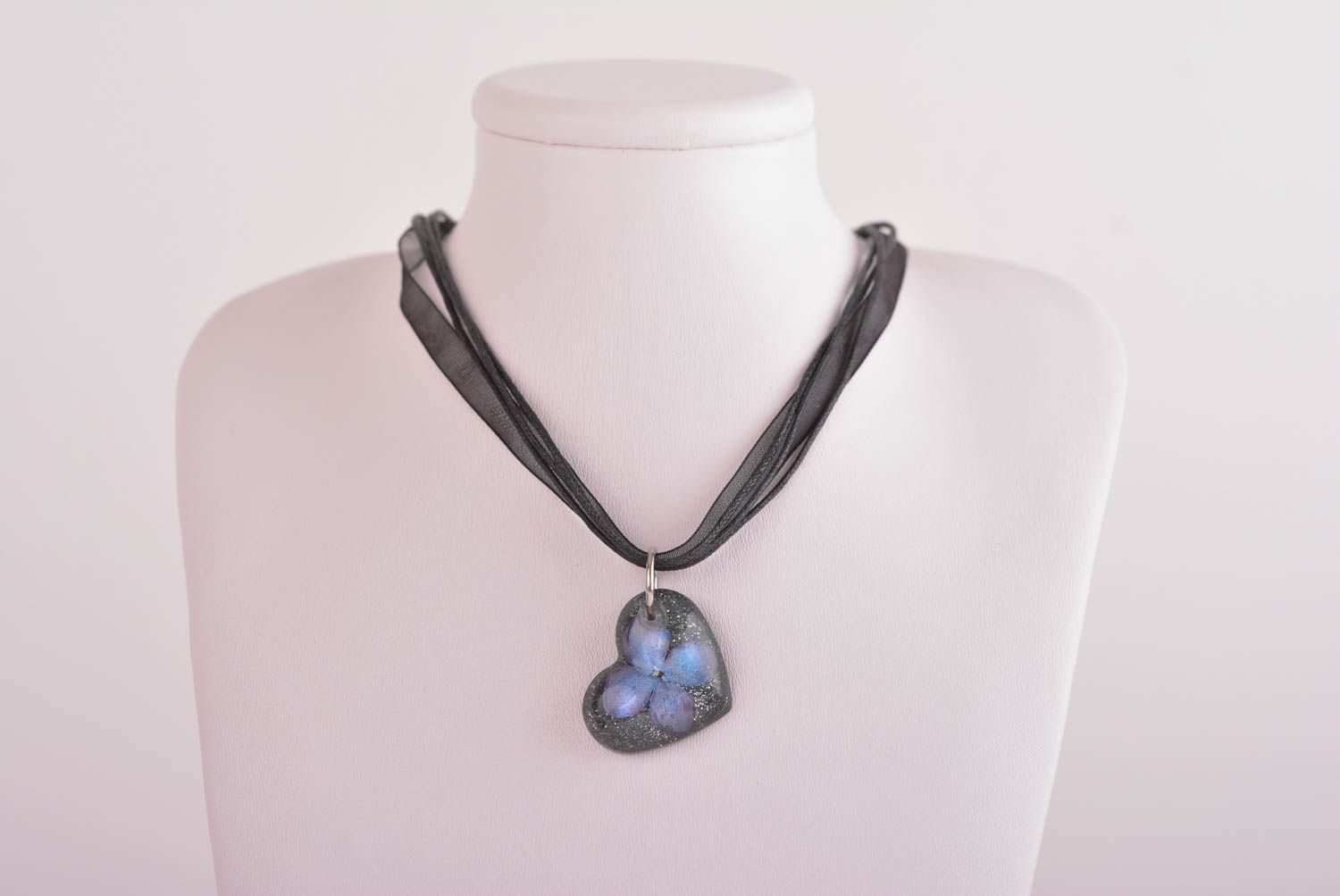 Cute handmade neck pendant necklace with real flowers botanical jewelry photo 3