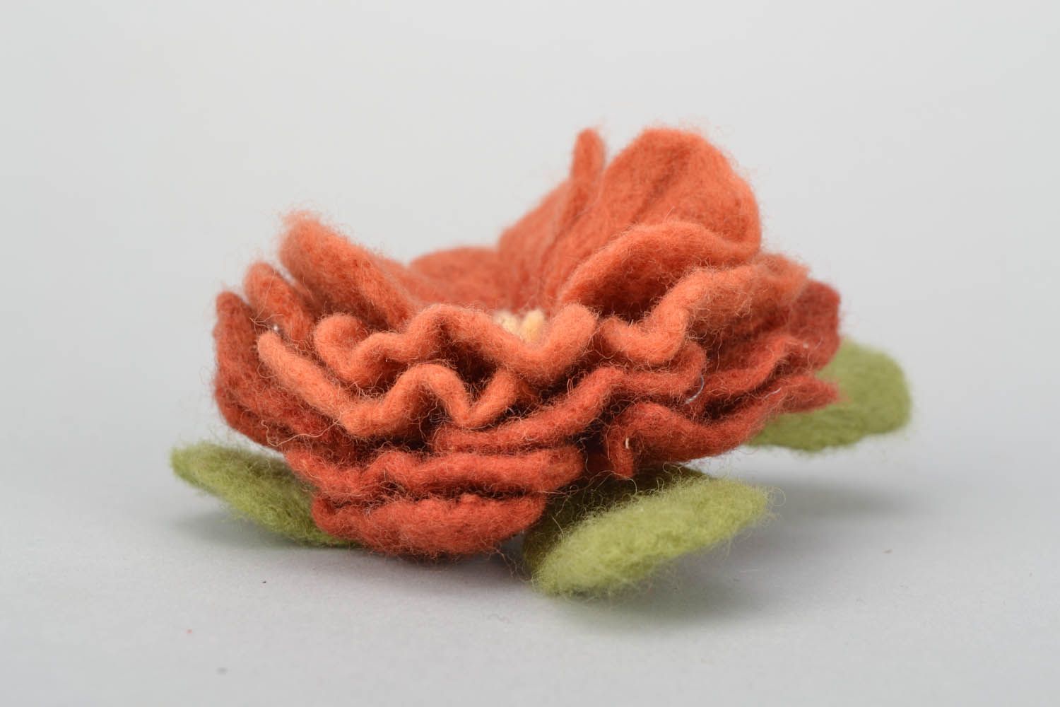 Grande broche laine feutrée Fleur  photo 3