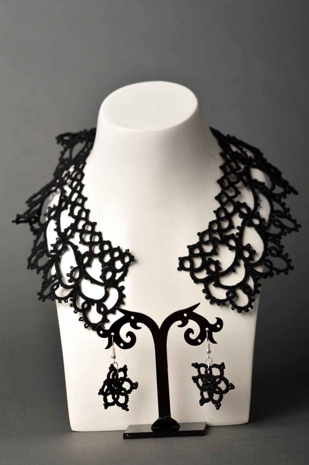 Cuello de moda y pendientes de hilos bisutería artesanal accesorios de mujer  foto 2