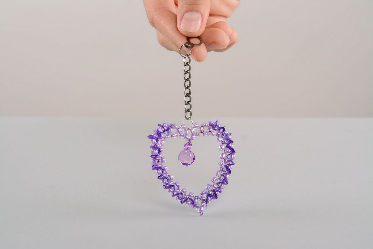 Breloque pendentif violette en forme de cœur photo 3