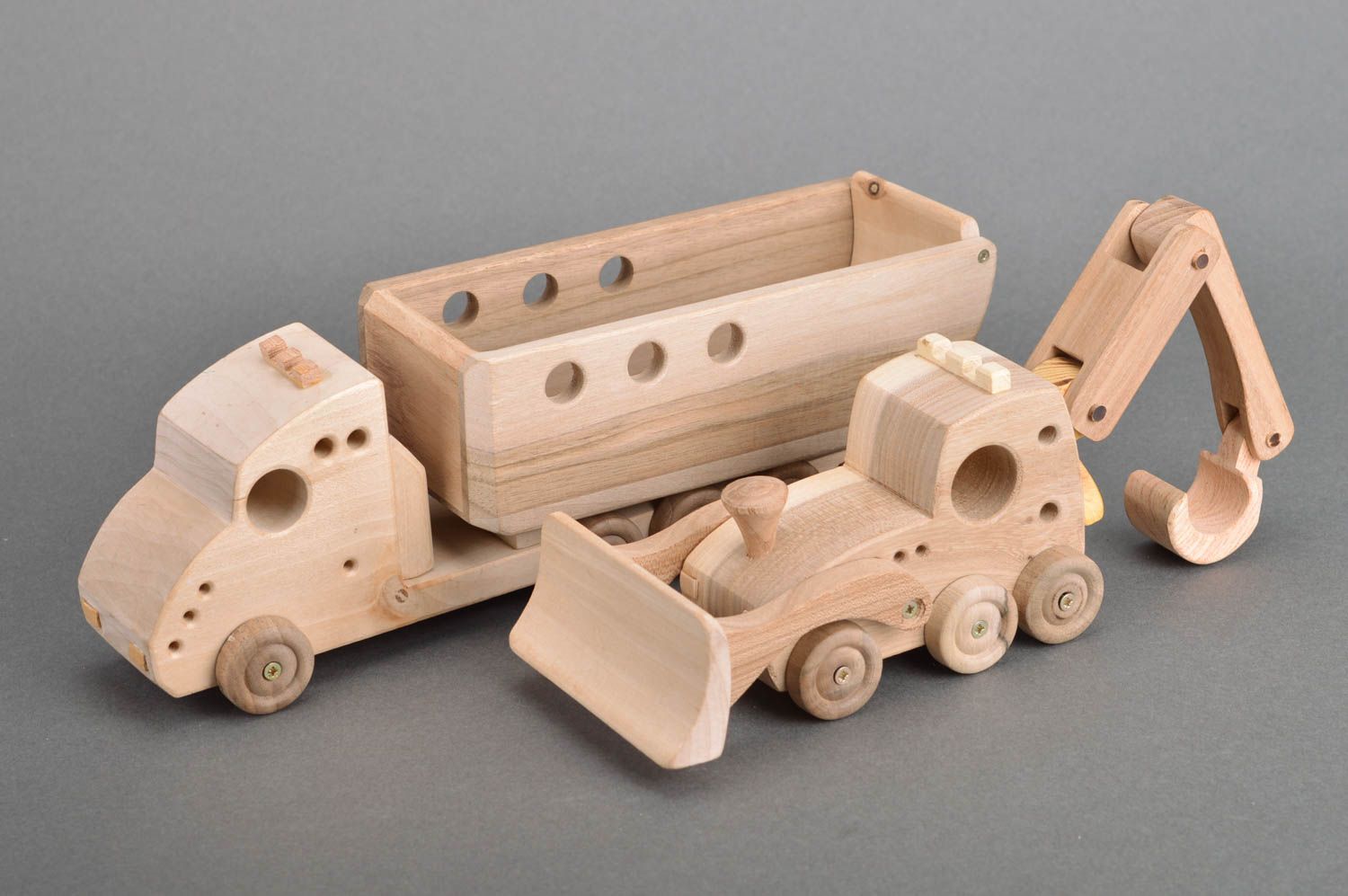 Handmade Zieh Spielzeuge Holzautos Kipper und Bagger für Kinder ab 6 Jahren foto 1