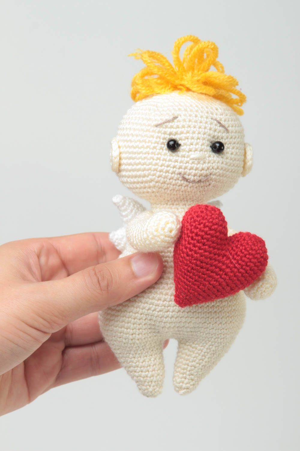 Peluche para niños artesanal regalo original juguete tejido Ángel con corazón foto 5