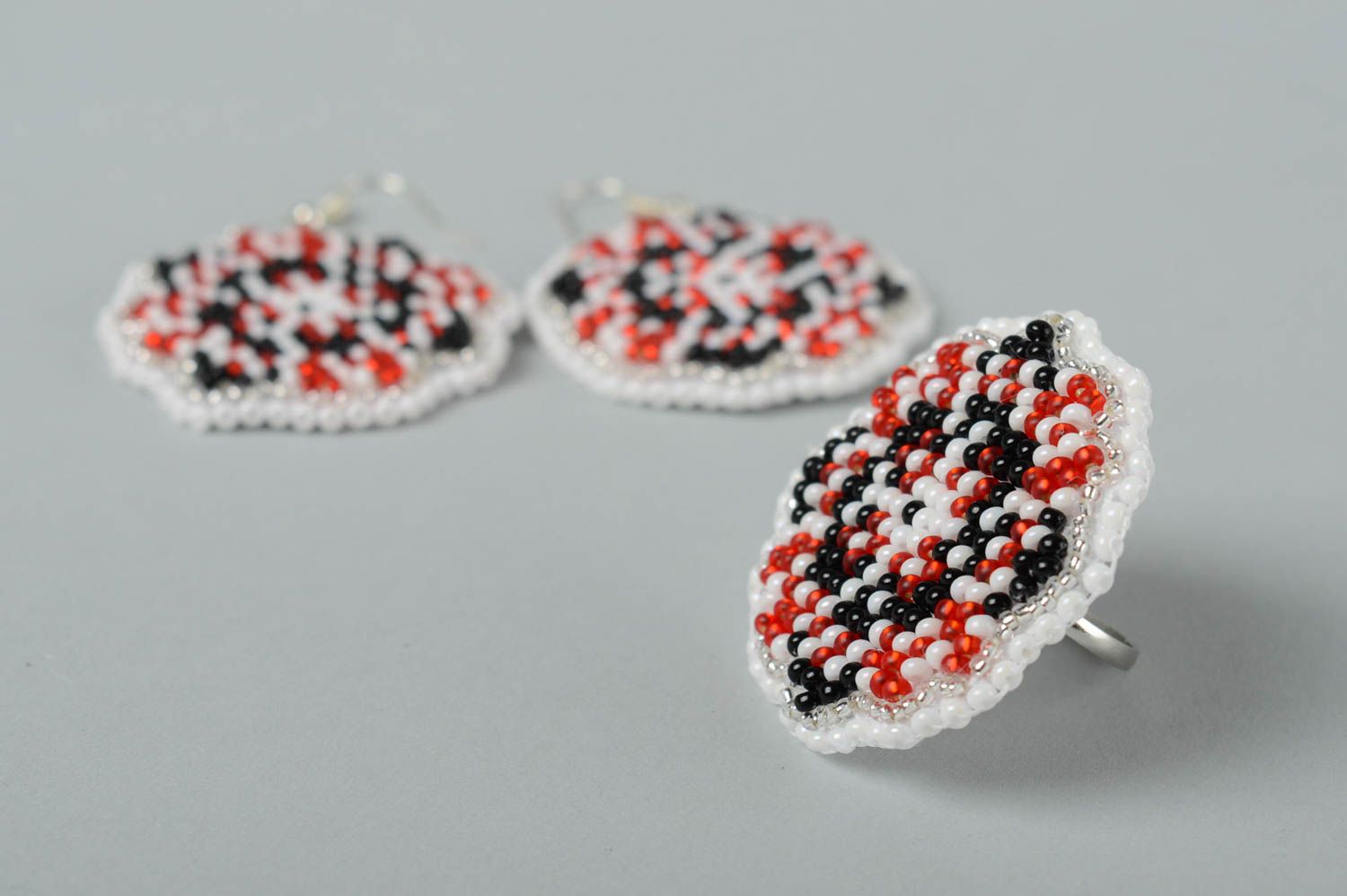 Boucles d'oreilles ethniques Bague faite main perles de rocaille Bijoux femme photo 4