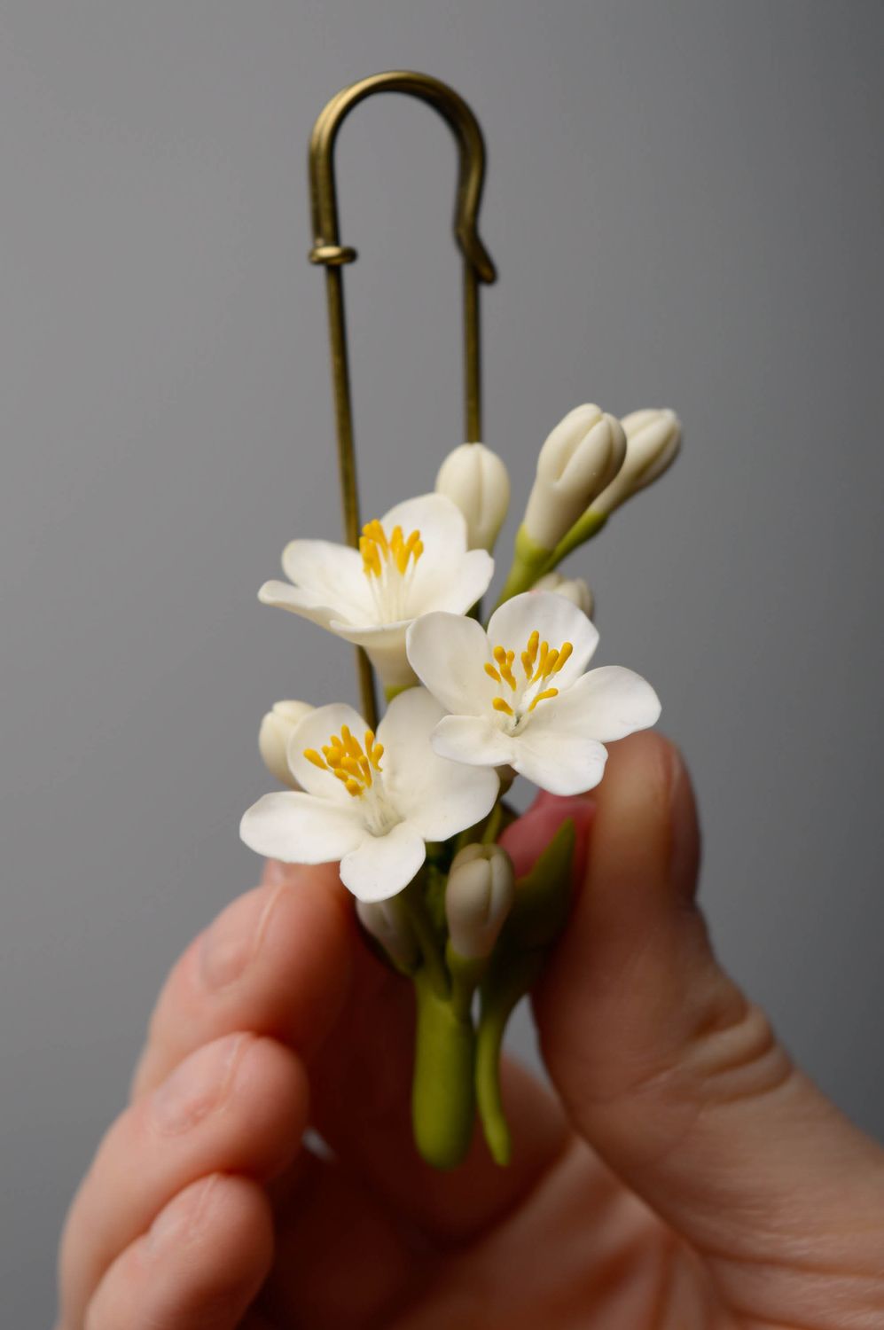 Broche floral de porcelana fría  foto 5