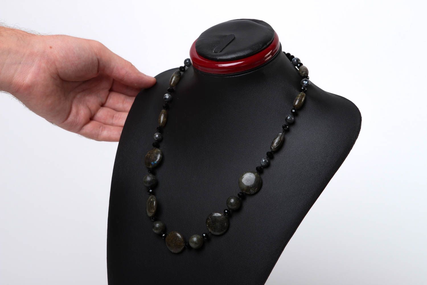 Collier pierres naturelles Bijou fait main noir en labradorite Accessoire femme photo 5