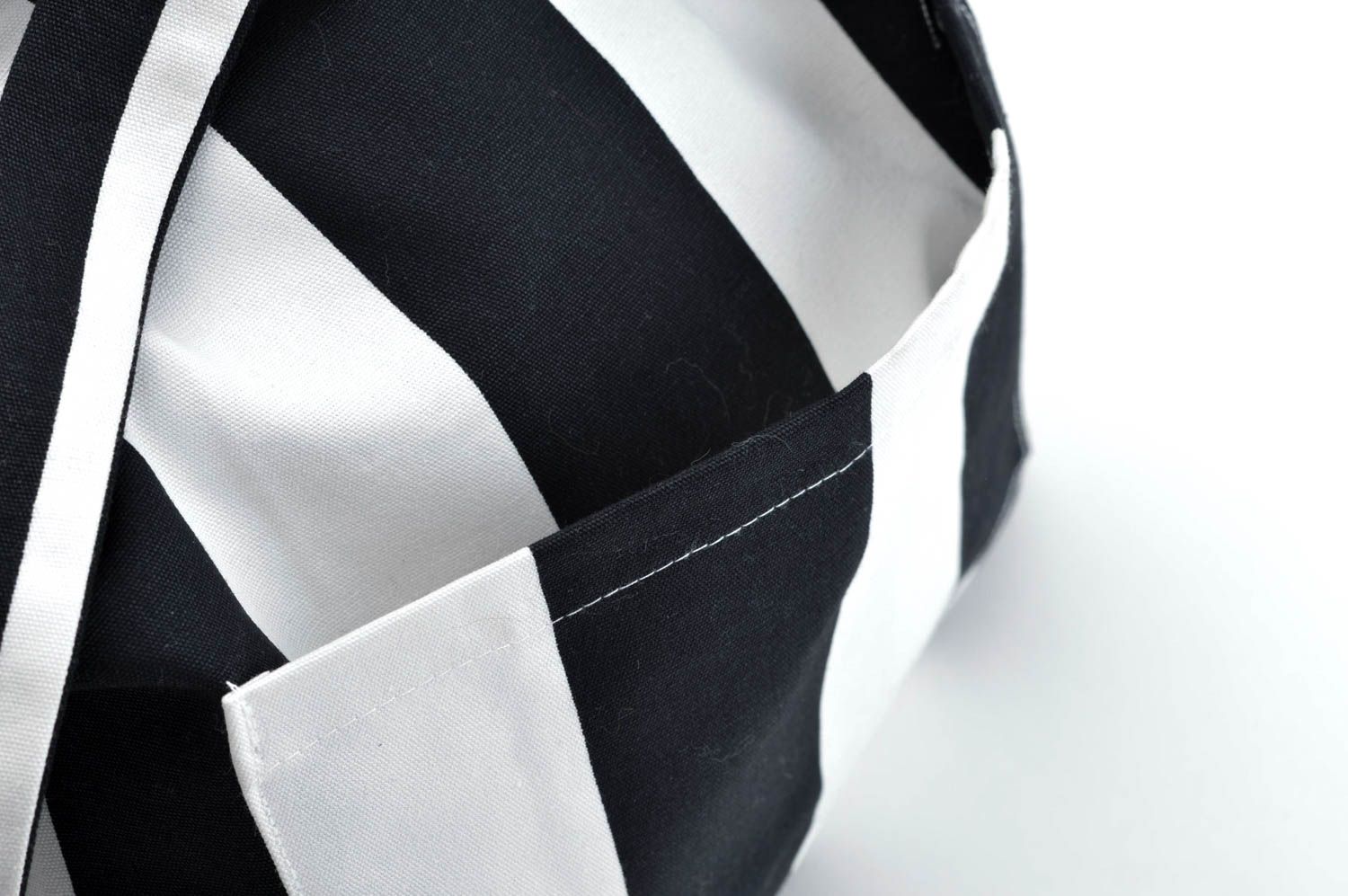 Sac à main en coton fait main Sac cabas à rayures blanc-noir Accessoire femme photo 5