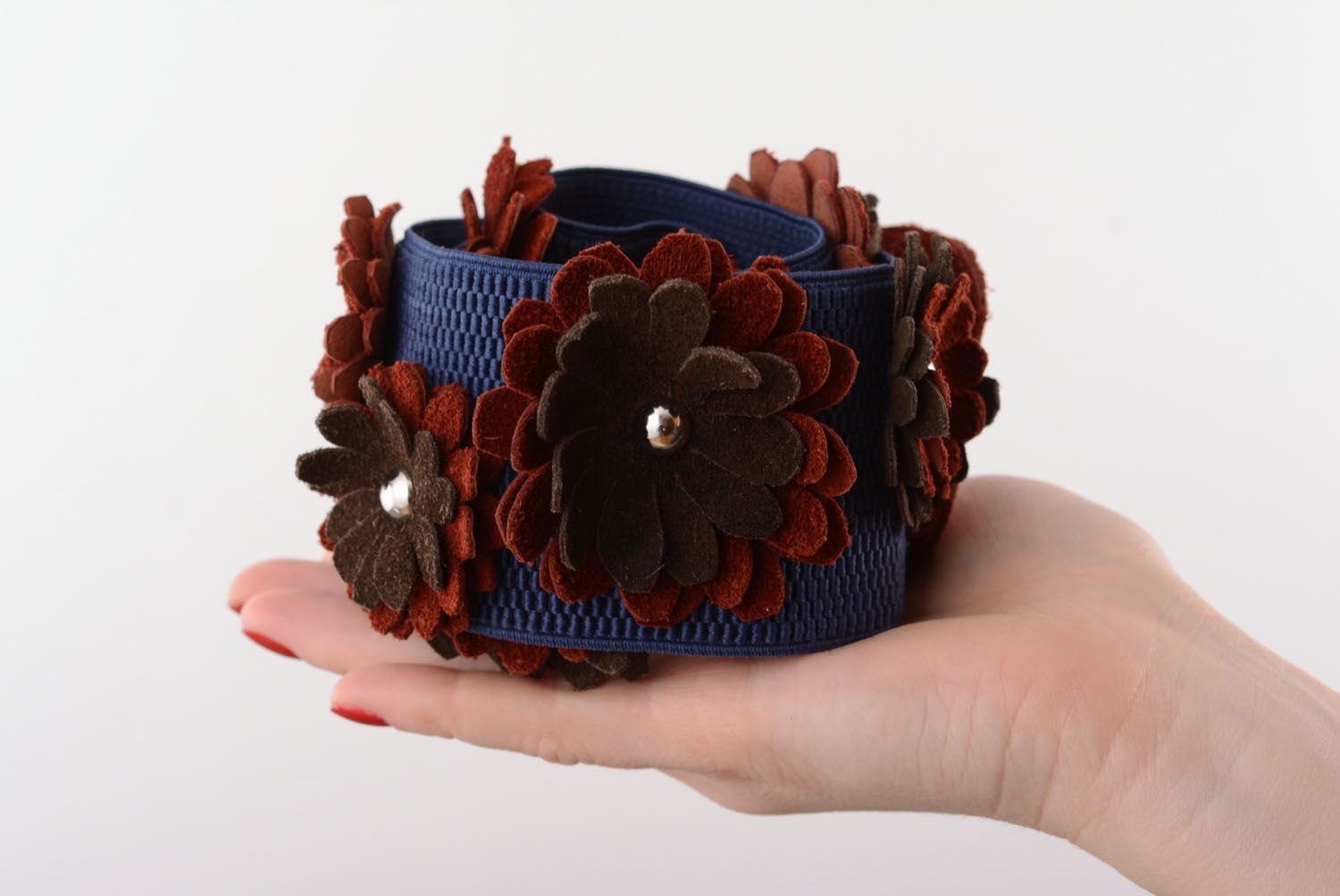 Belt with flowers photo 1
