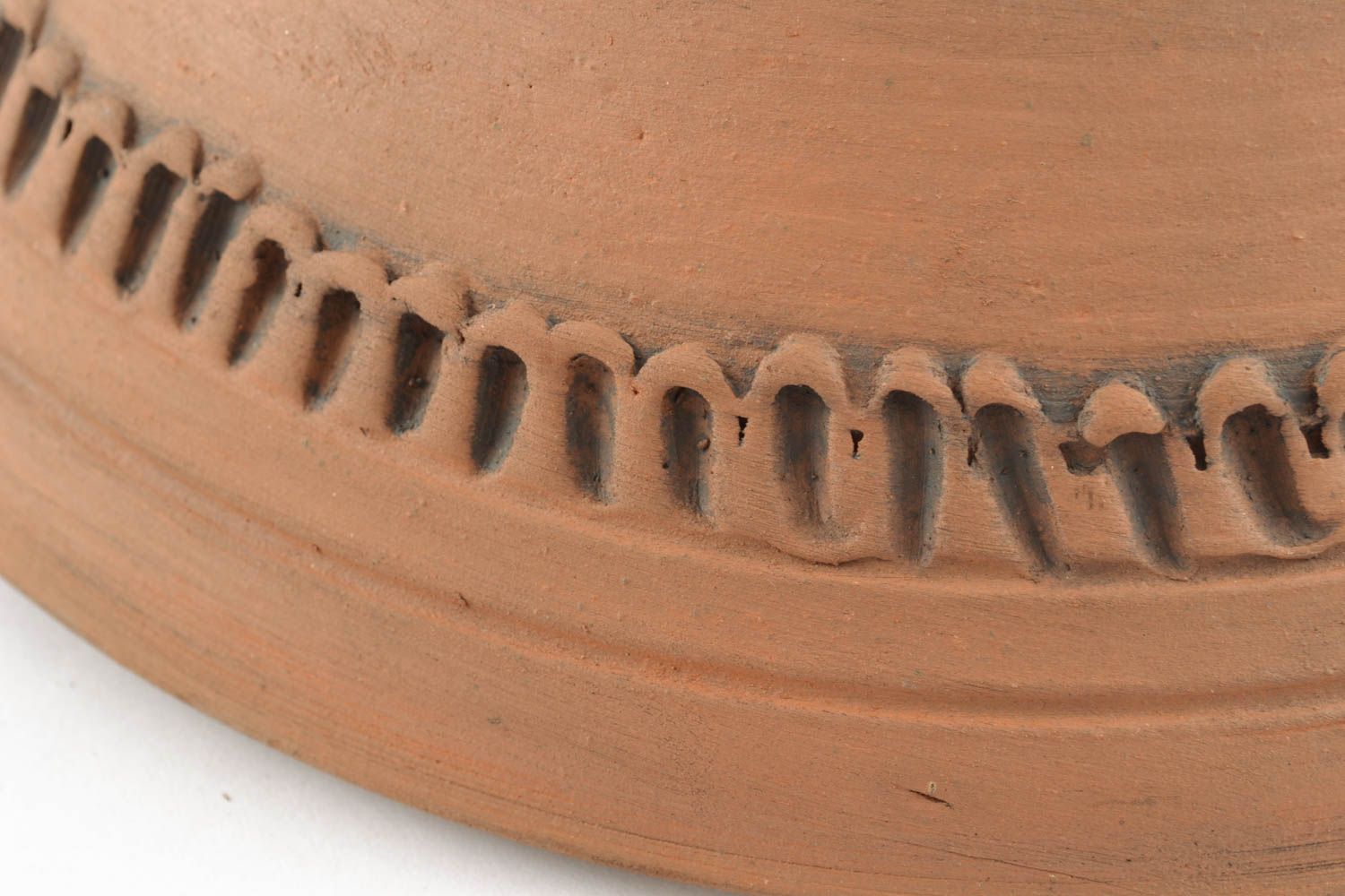 Wide clay bowl photo 4