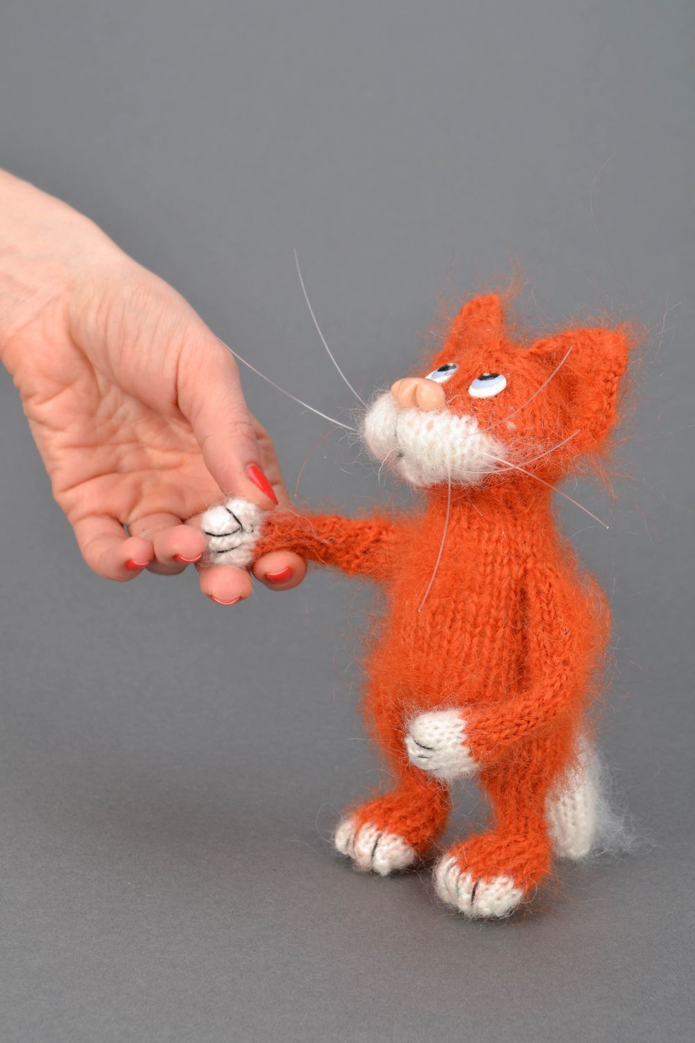 Мягкая вязаная игрушка ручной работы Рыжий кот фото 2