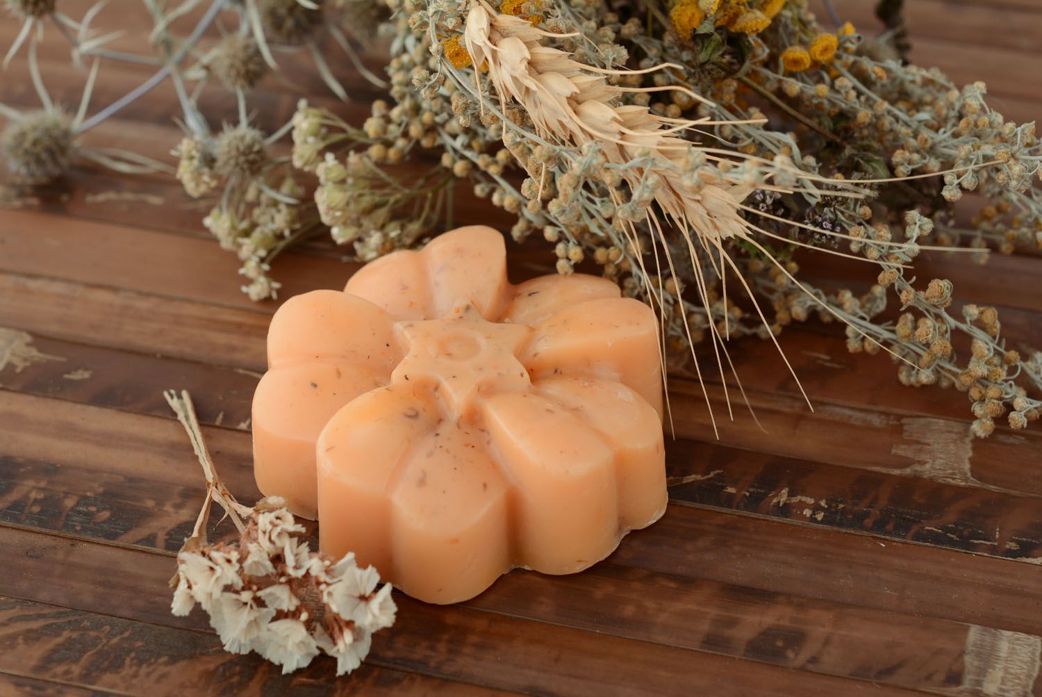 Natural soap with calendula photo 1