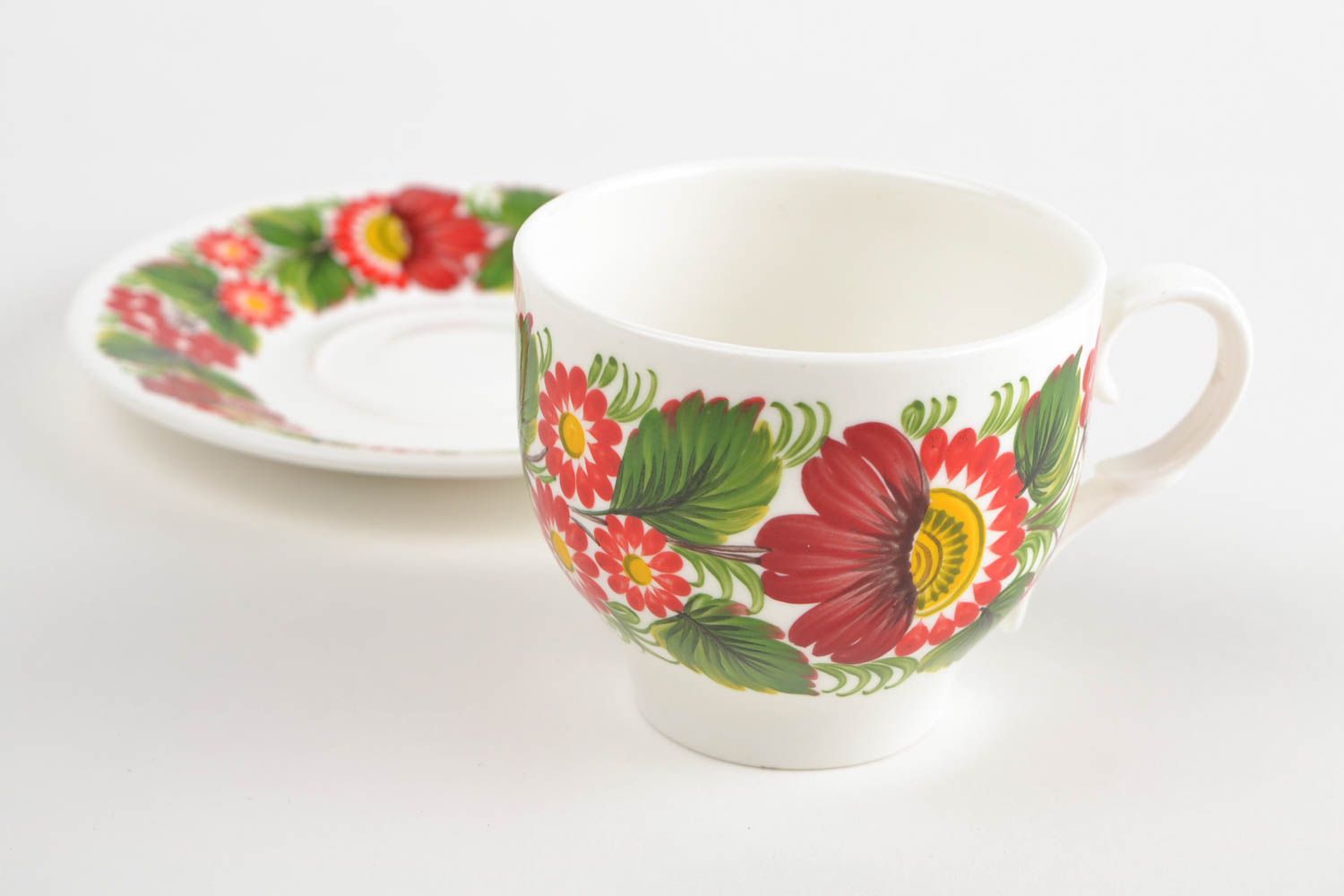 8 oz white porcelain teacup in bright floral red and green colors with handle and saucer photo 3