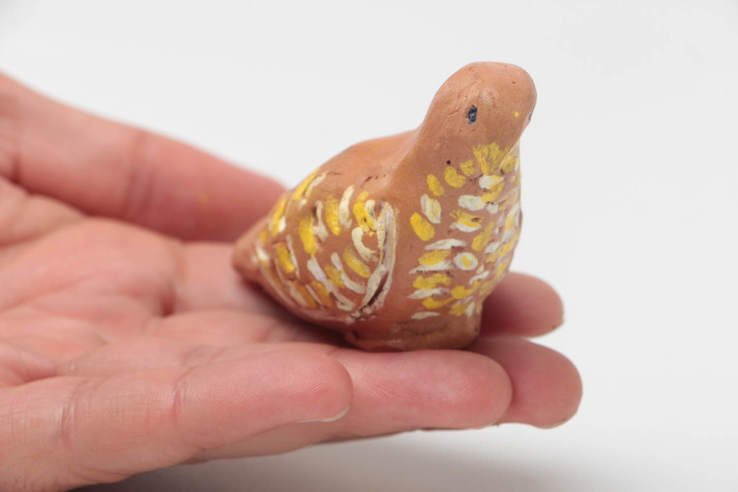 Petit sifflet en céramique écologique fait main brun en forme d'oiseau photo 5