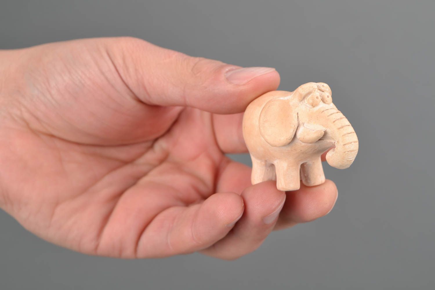 Figurine miniature en terre cuite Éléphant photo 2