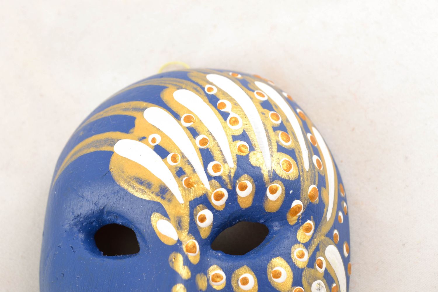 Maschera di carnevale piccola fatta a mano in ceramica decorazione da parete  foto 3